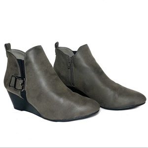 ANNE KLEIN | Anni Wedge Bootie